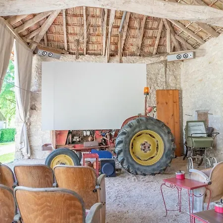 Stunning Castle South Francep Holiday home *