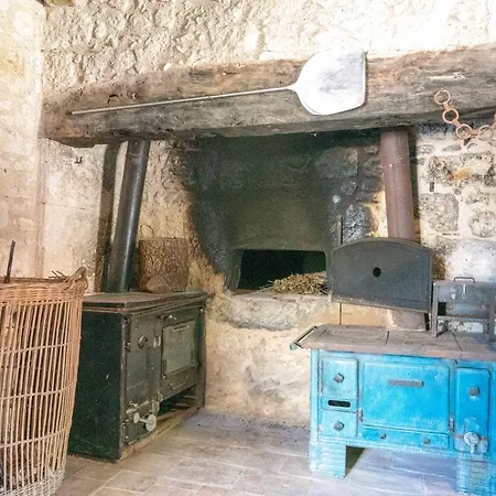 Stunning Castle South Francep Holiday home Montjoi