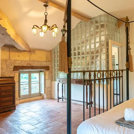 Holiday home Stunning Castle South Francep